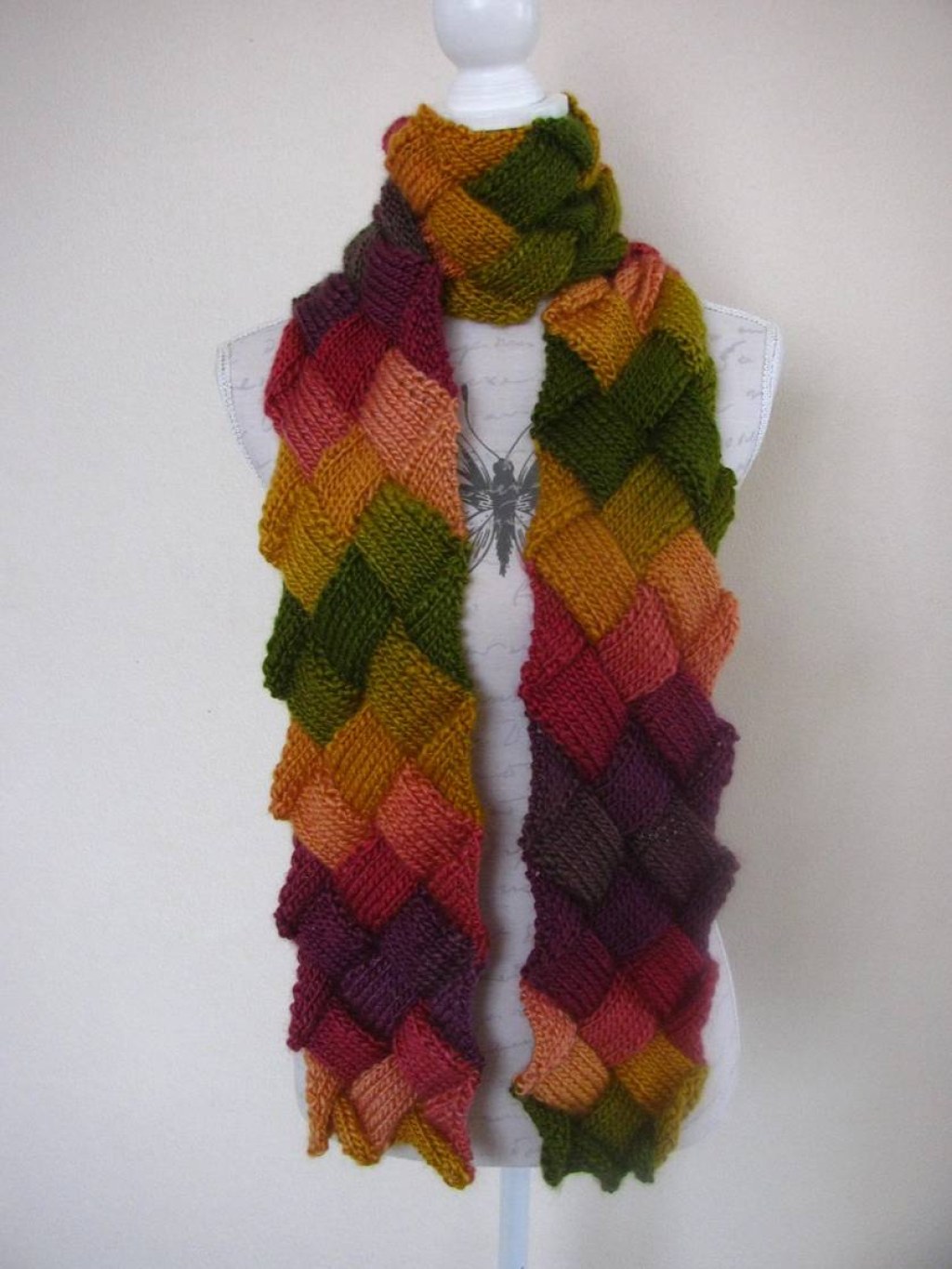Picture of: Autumn blossom entrelac scarf  Felt