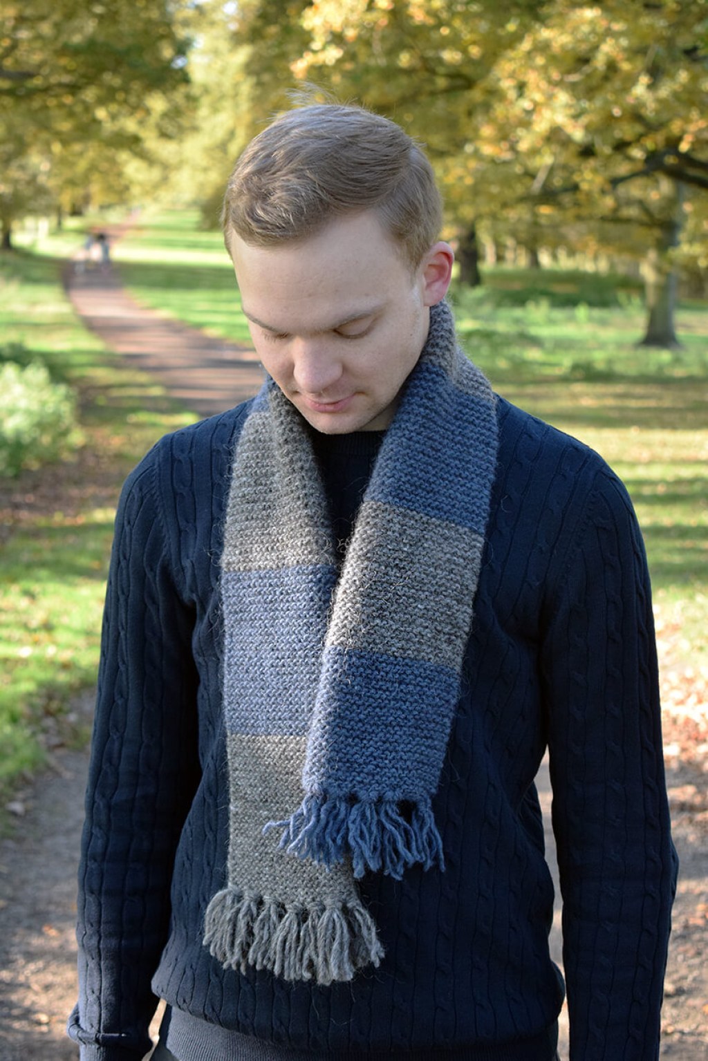 Picture of: Easy mens scarf knitting pattern with striped detail  The Crafty
