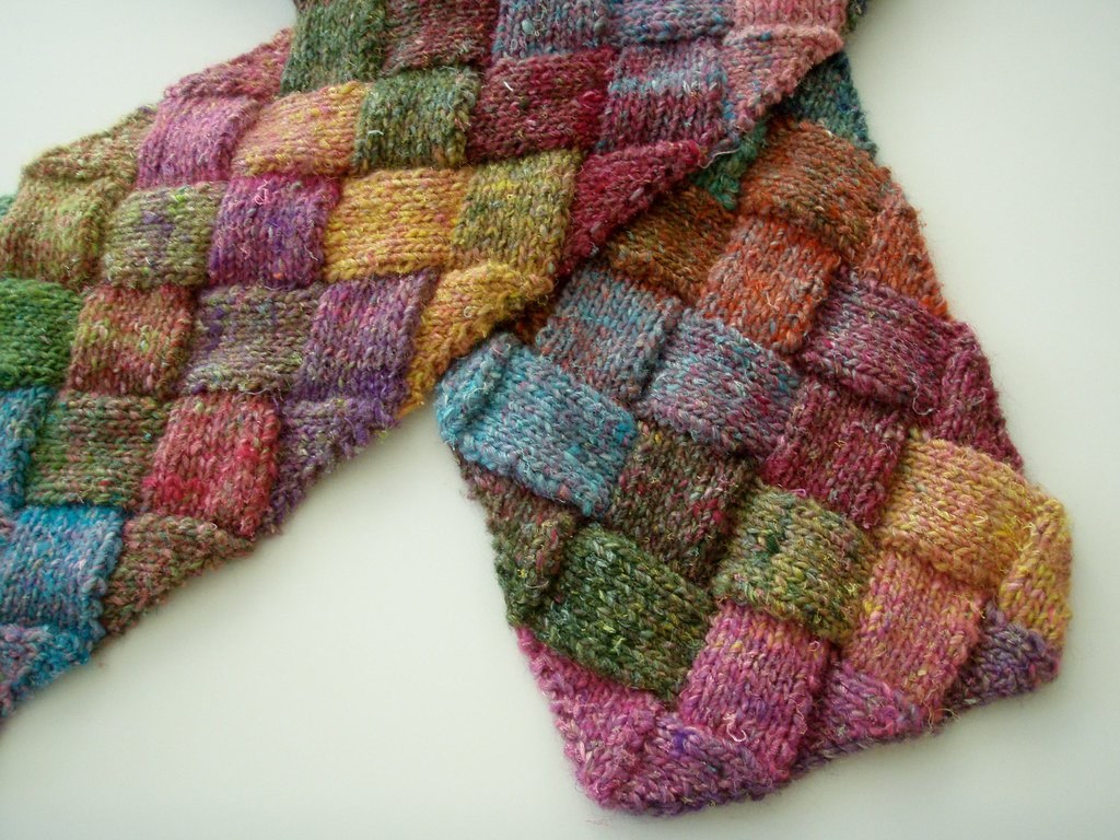 Picture of: Entrelac Scarf