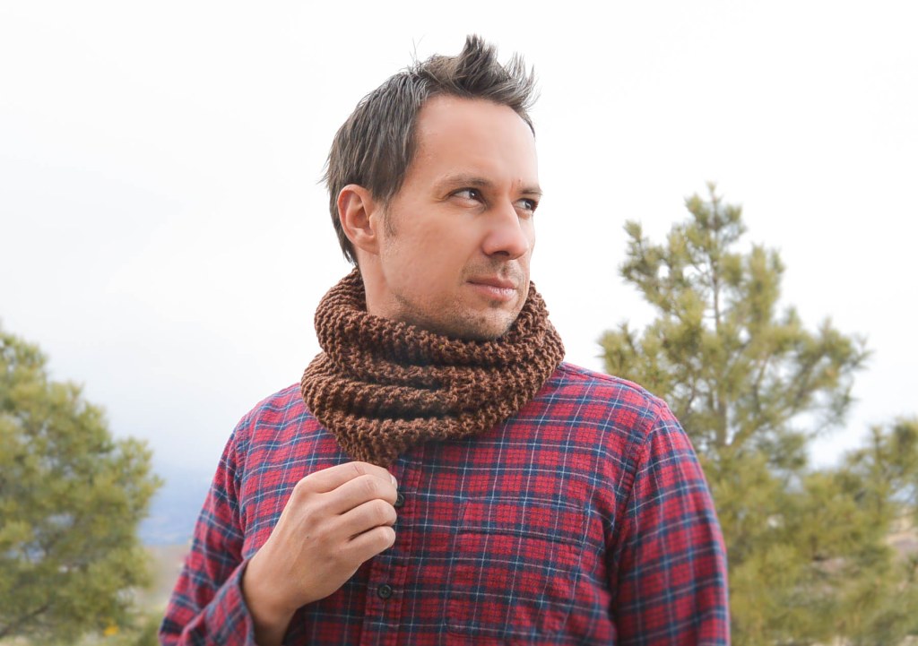 Picture of: Manly Man Beginner Knit Cowl – Mama In A Stitch
