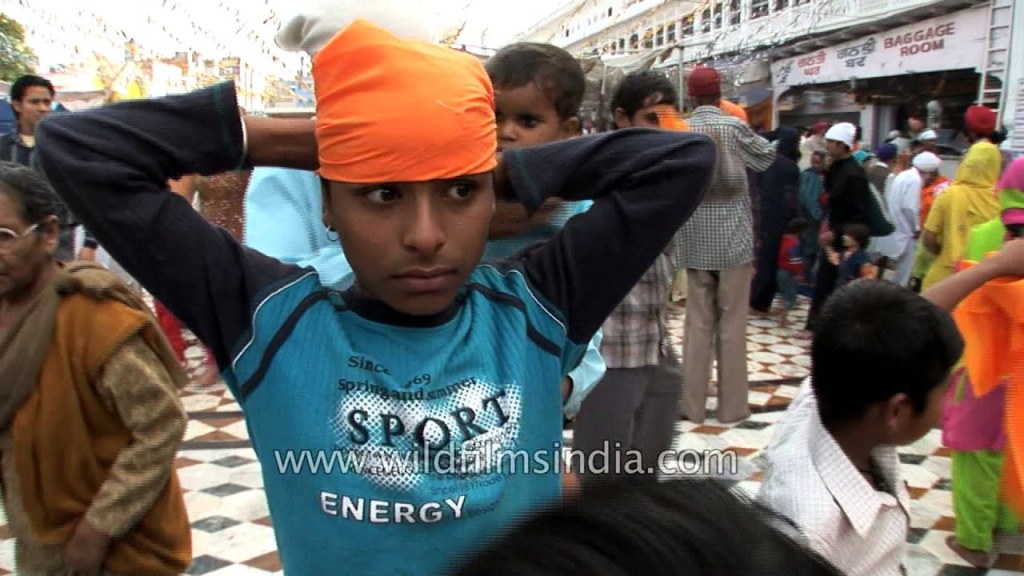 Picture of: Sikhs cover their heads while in Gurdwaras – Punjab