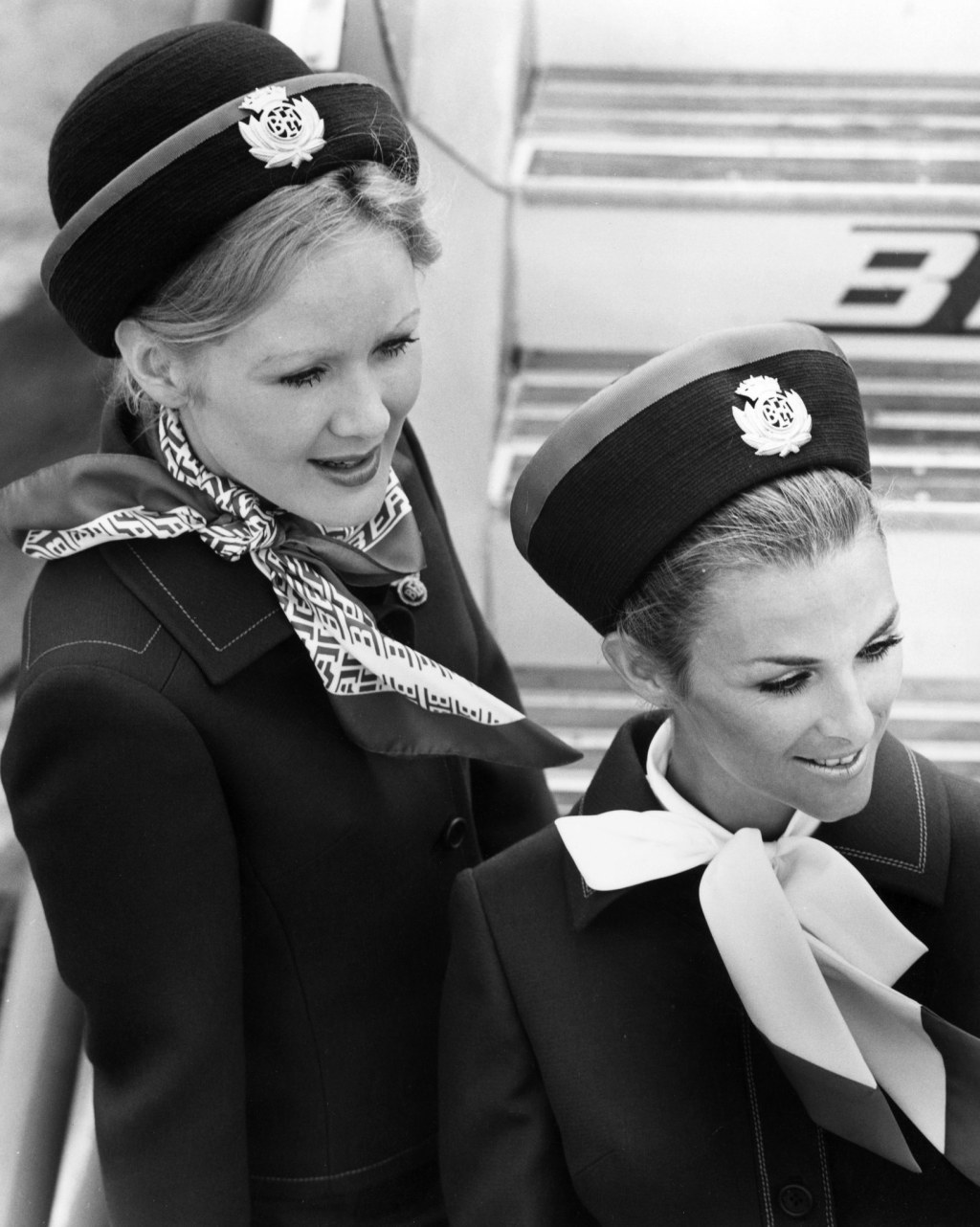 Picture of: The Understated Elegance of the Airline Scarf – The New York Times